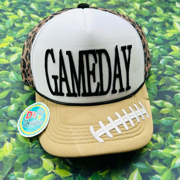Accessories - Gameday Baseball Cap - White and Tan